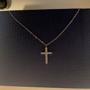 Girl’s /ladies cross necklace